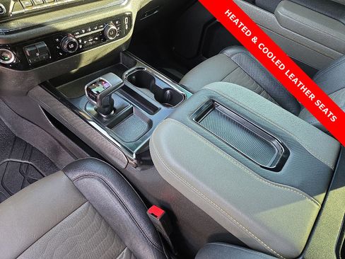 Used 2022 Chevrolet Silverado 1500 ZR2 w/ Technology Package image 25