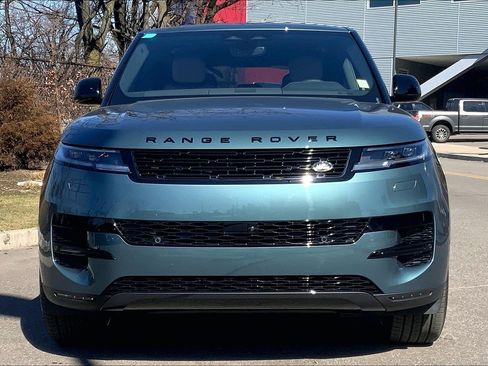 New 2026 Land Rover Range Rover Sport SE image 3
