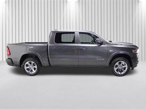 New 2026 RAM 1500 4x4 Crew Cab image 2