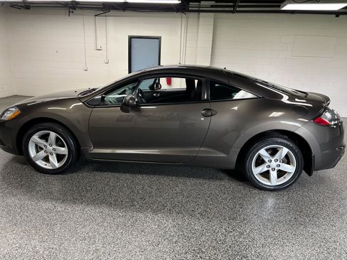 Used 2010 Mitsubishi Eclipse GS image 7