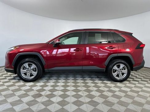 Certified 2022 Toyota RAV4 XLE w/ Convenience Package AWD/4WD image 10
