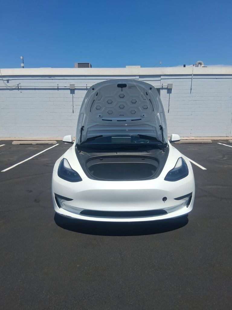 Used 2023 Tesla Model 3 Standard Range RWD image 2