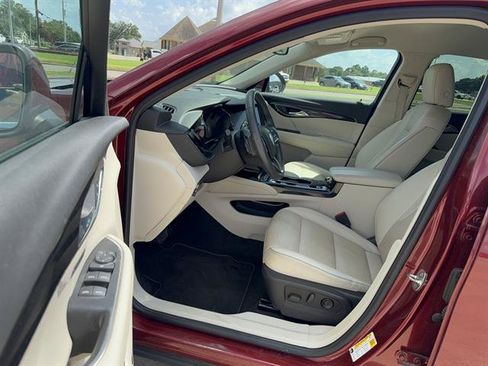Used 2022 Buick Envision Essence w/ Technology Package I FWD image 8