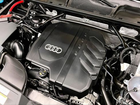 Certified 2024 Audi Q5 2.0T Premium Plus image 30