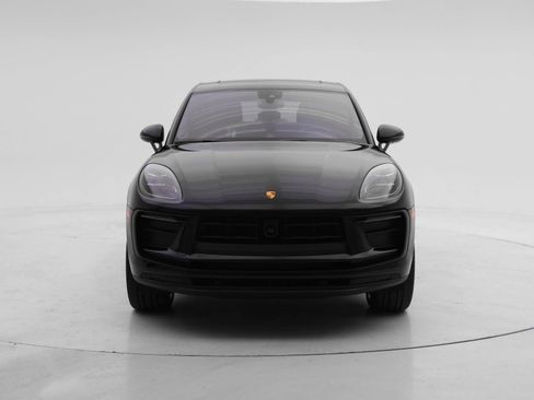 Used 2025 Porsche Macan AWD/4WD image 8