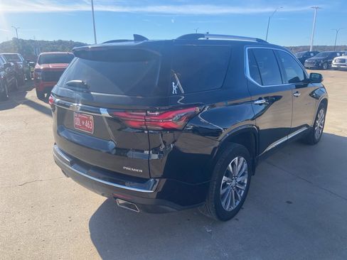 Used 2023 Chevrolet Traverse Premier image 5