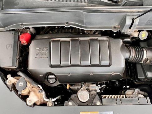 Used 2017 Buick Enclave Leather image 9