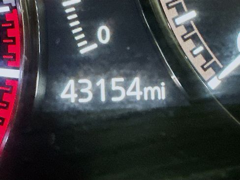 Used 2022 MAZDA MAZDA3 s FWD image 19