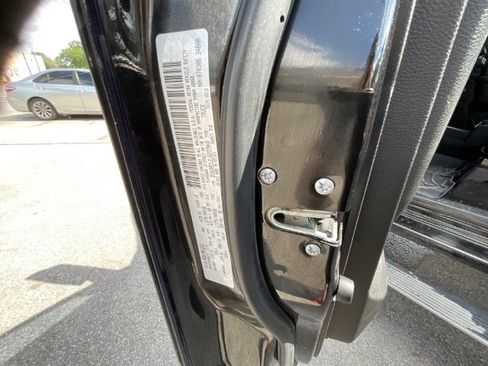 Used 2018 RAM 2500 Tradesman w/ Chrome Appearance Group AWD/4WD image 1