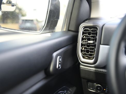 Used 2025 Ford Ranger XL w/ Trailer Tow Package image 24