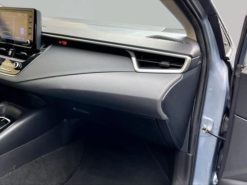 Used 2022 Toyota Corolla LE FWD image 19