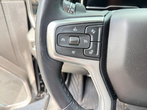 Used 2022 Chevrolet Silverado 1500 LTZ w/ Technology Package AWD/4WD image 14