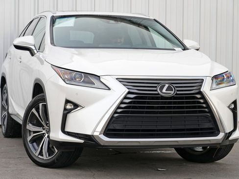 Used 2018 Lexus RX 350L Luxury image 2