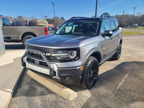 New 2025 Ford Bronco Sport Outer Banks w/ Sasquatch Outer Banks Package AWD/4WD image 1