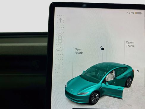 Used 2025 Tesla Model 3 RWD image 15