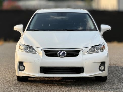 Used 2013 Lexus CT 200h w/ Premium Pkg w/Backup Camera FWD image 5