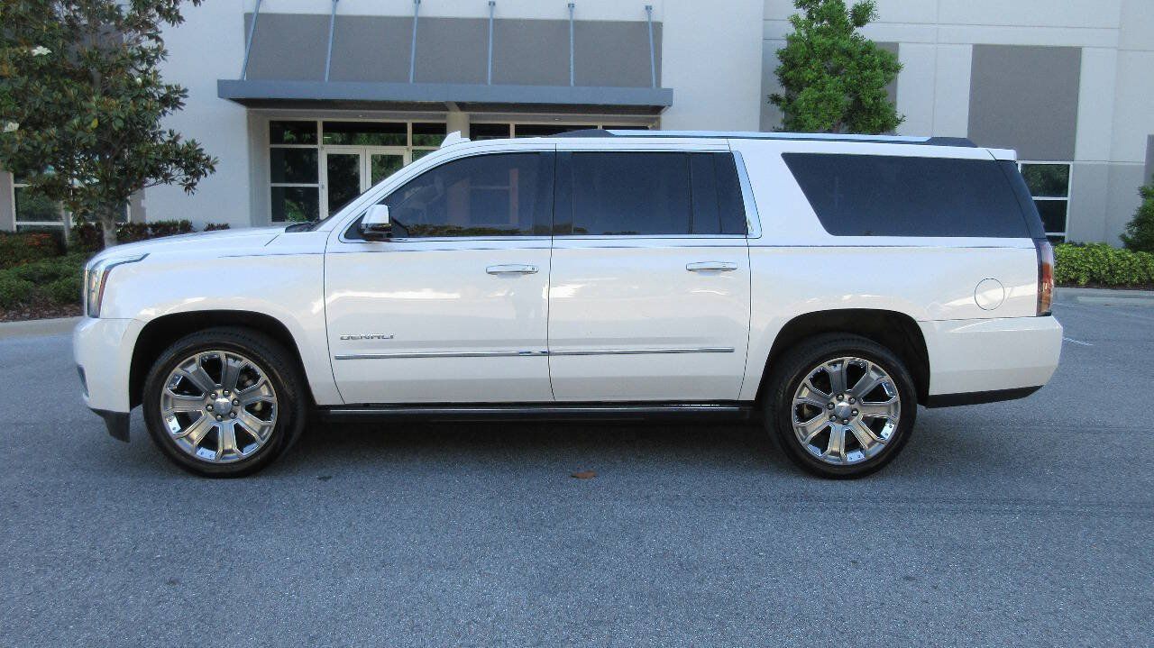 Used 2016 GMC Yukon XL Denali w/ Open Road Package RWD image 2