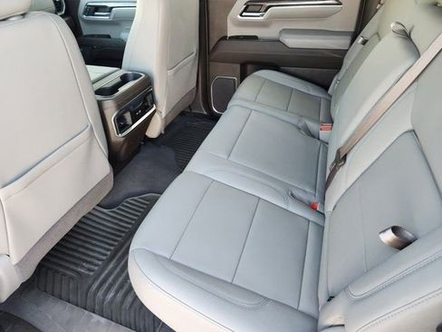 Used 2023 Chevrolet Silverado 1500 LTZ image 32