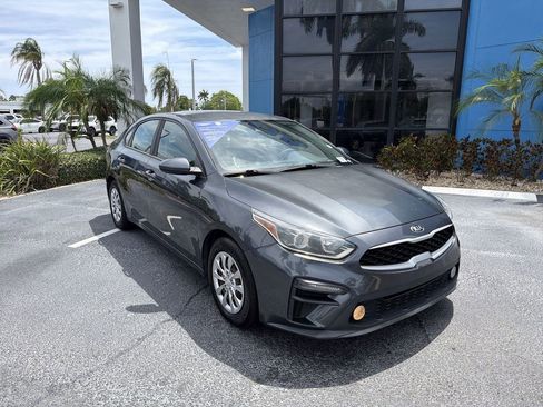 Used 2019 Kia Forte Sedan FWD image 2