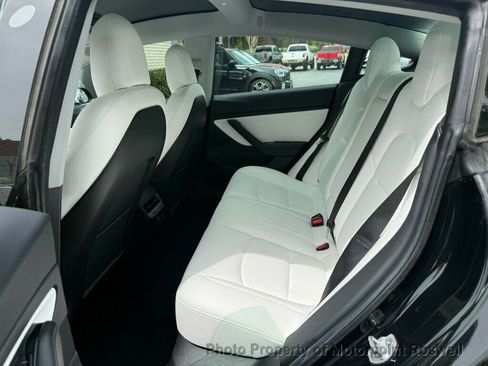 Used 2019 Tesla Model 3 Standard Range Plus RWD image 9
