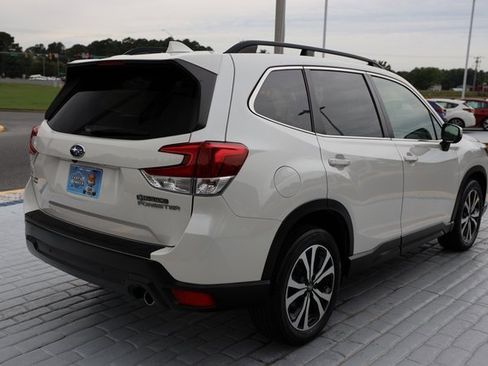 Used 2020 Subaru Forester Limited image 5