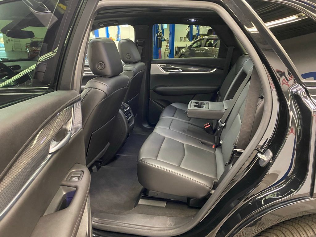 Used 2023 Cadillac XT5 Sportv AWD/4WD image 19
