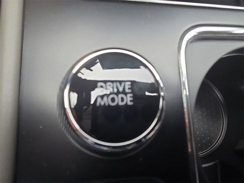 New 2026 Lincoln Corsair Premiere image 16