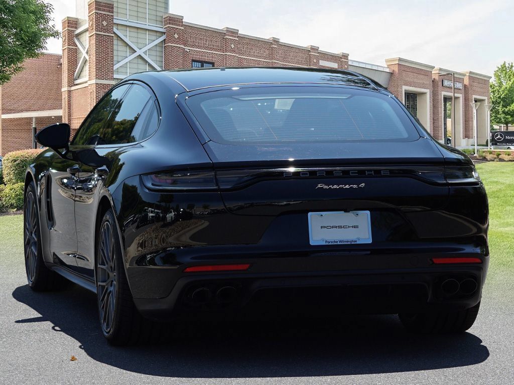 Used 2023 Porsche Panamera 4 Platinum Edition AWD/4WD image 7