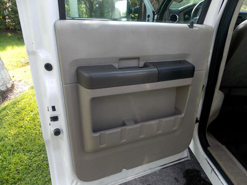 Used 2009 Ford F350 XL image 15