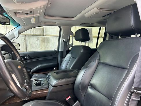 Used 2018 Chevrolet Suburban LT AWD/4WD image 2