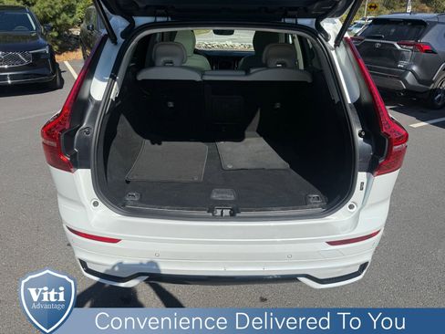 Certified 2023 Volvo XC60 B5 Plus w/ Climate Package image 22