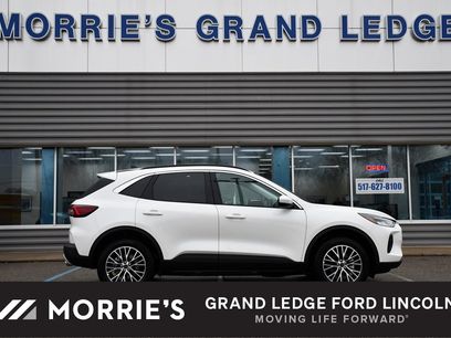 New 2024 Ford Escape Base