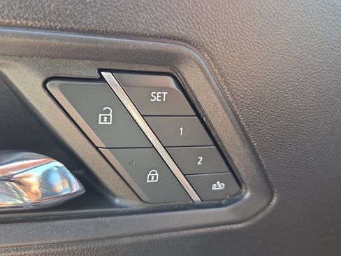Used 2023 GMC Canyon Denali AWD/4WD image 31
