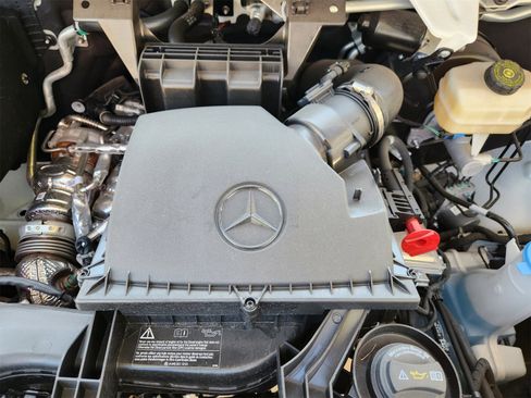 Used 2024 Mercedes-Benz Sprinter 3500 image 29