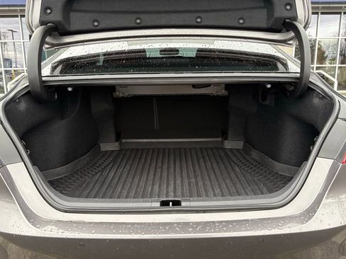 Used 2018 Toyota Camry L image 24