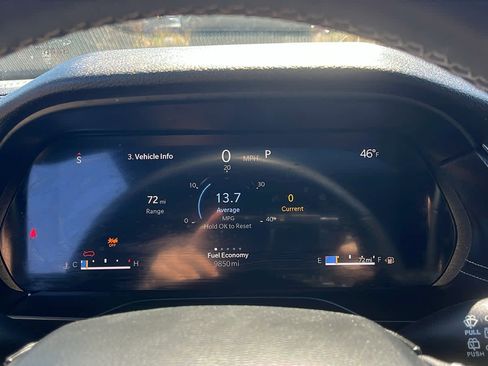 Used 2025 Jeep Grand Cherokee Altitude image 16