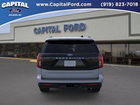 New 2026 Ford Expedition Active AWD/4WD image 5