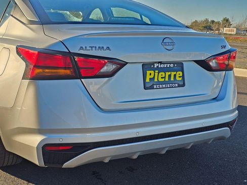 Used 2023 Nissan Altima 2.5 SV image 7
