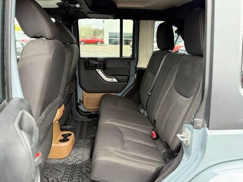 Used 2015 Jeep Wrangler Unlimited Sahara w/ Dual Top Group AWD/4WD image 14