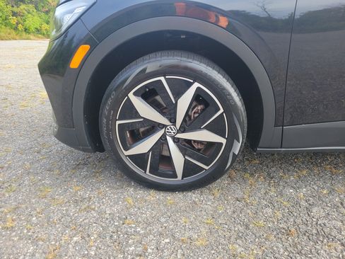 Used 2023 Volkswagen ID.4 Pro S AWD/4WD image 12