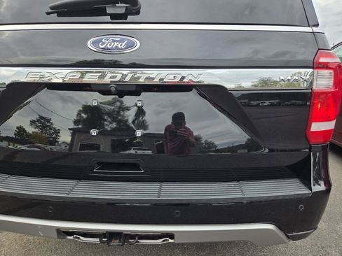 Used 2018 Ford Expedition Max XLT image 39