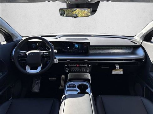 New 2026 Hyundai Ioniq 9 Calligraphy image 18