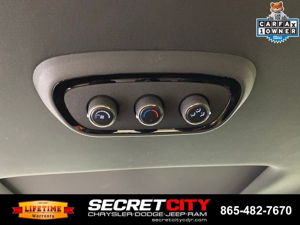 Used 2025 Dodge Durango GT AWD/4WD image 28