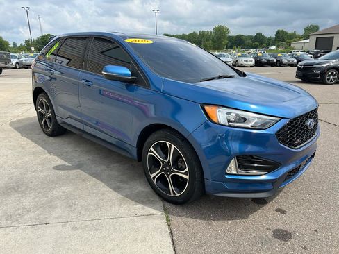 Used 2019 Ford Edge ST w/ Convenience Package AWD/4WD image 3