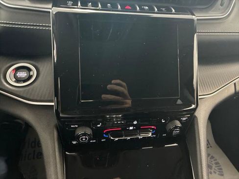 Certified 2023 Jeep Grand Cherokee Laredo w/ Luxury Tech Group I AWD/4WD image 48