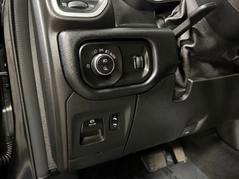 Used 2020 RAM 1500 Big Horn AWD/4WD image 17
