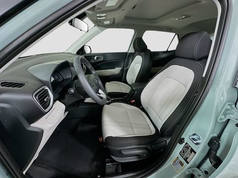 New 2026 Hyundai Venue SEL FWD image 15
