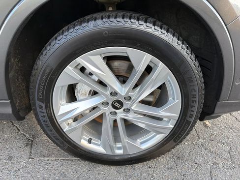 Used 2021 Audi Q7 3.0T Premium Plus w/ Premium Plus Package AWD/4WD image 9