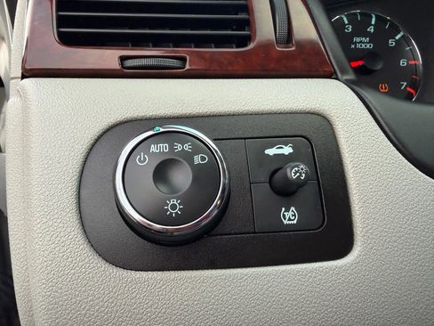 Used 2009 Chevrolet Impala LT image 27