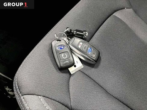 Used 2025 Subaru Crosstrek 2.0i Premium image 15